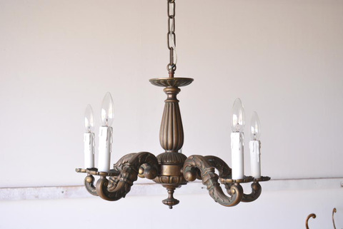 08011647_5d42990c8e476