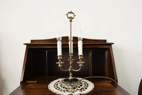 03041813_5c7cec2362a72