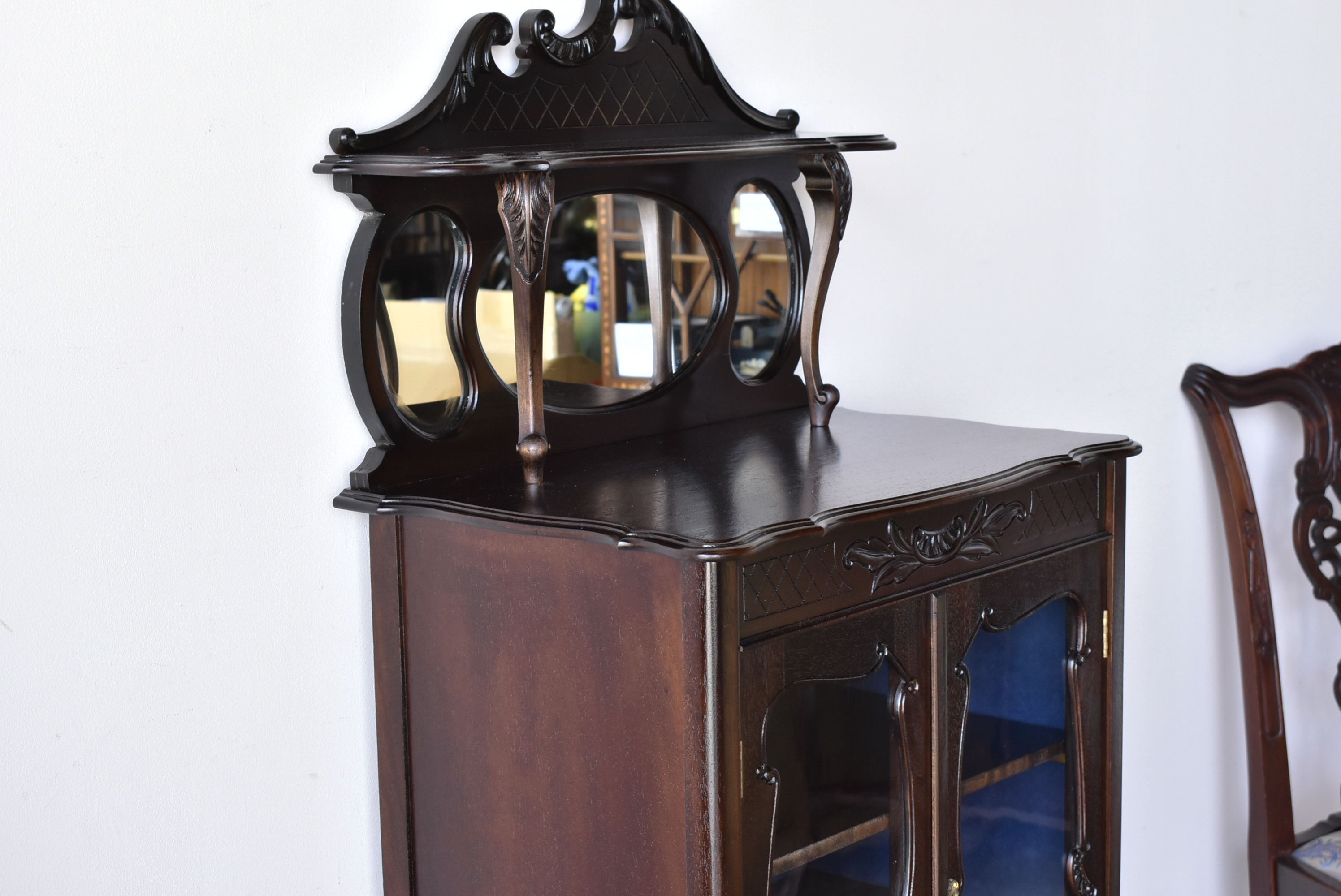 パルテノン アンティーク / ヴィクトリアンスタイルの華やかな