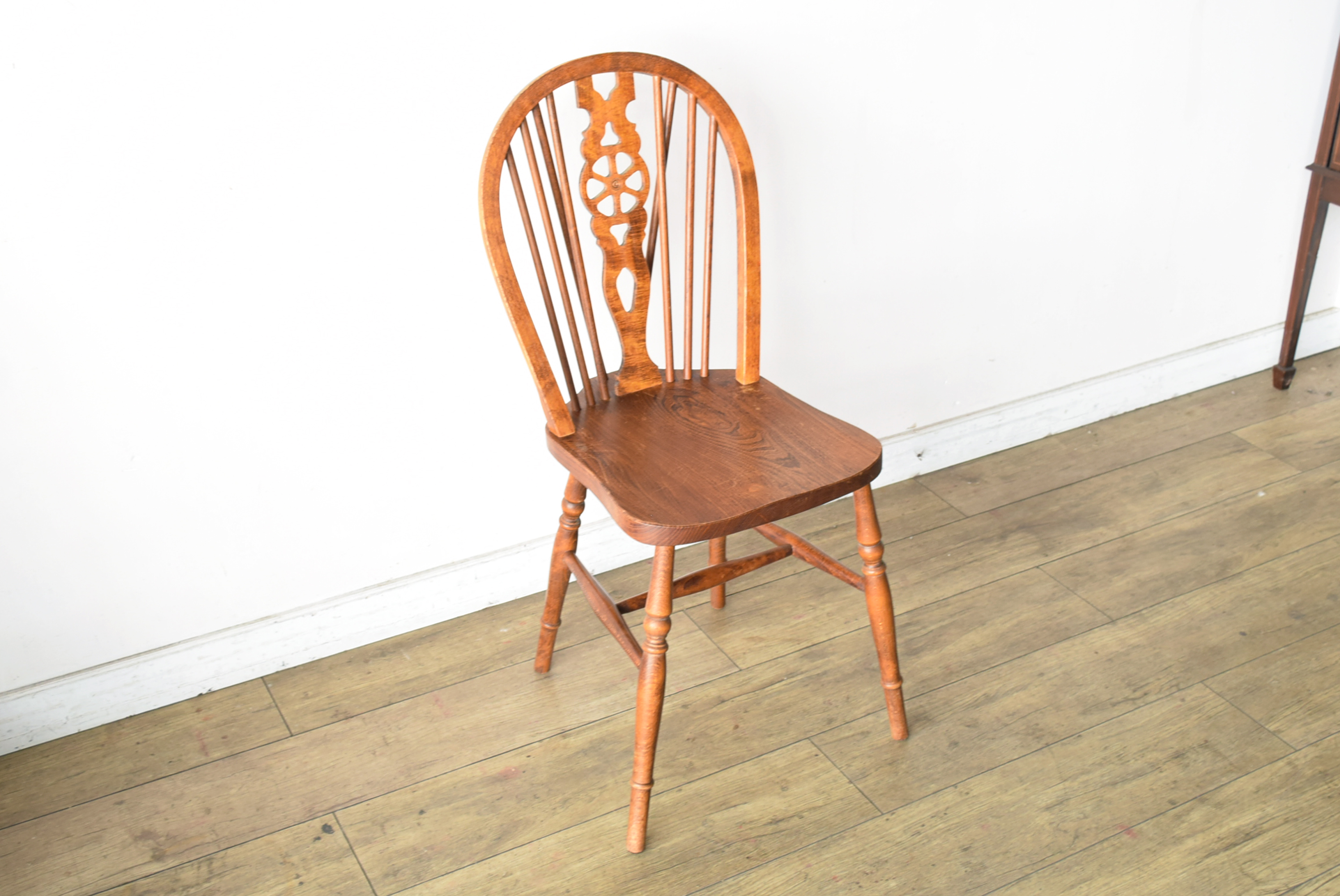 ヴィンテージのウィンザーチェア パルテノン アンティーク / イギリス伝統のカントリースタイルを象徴