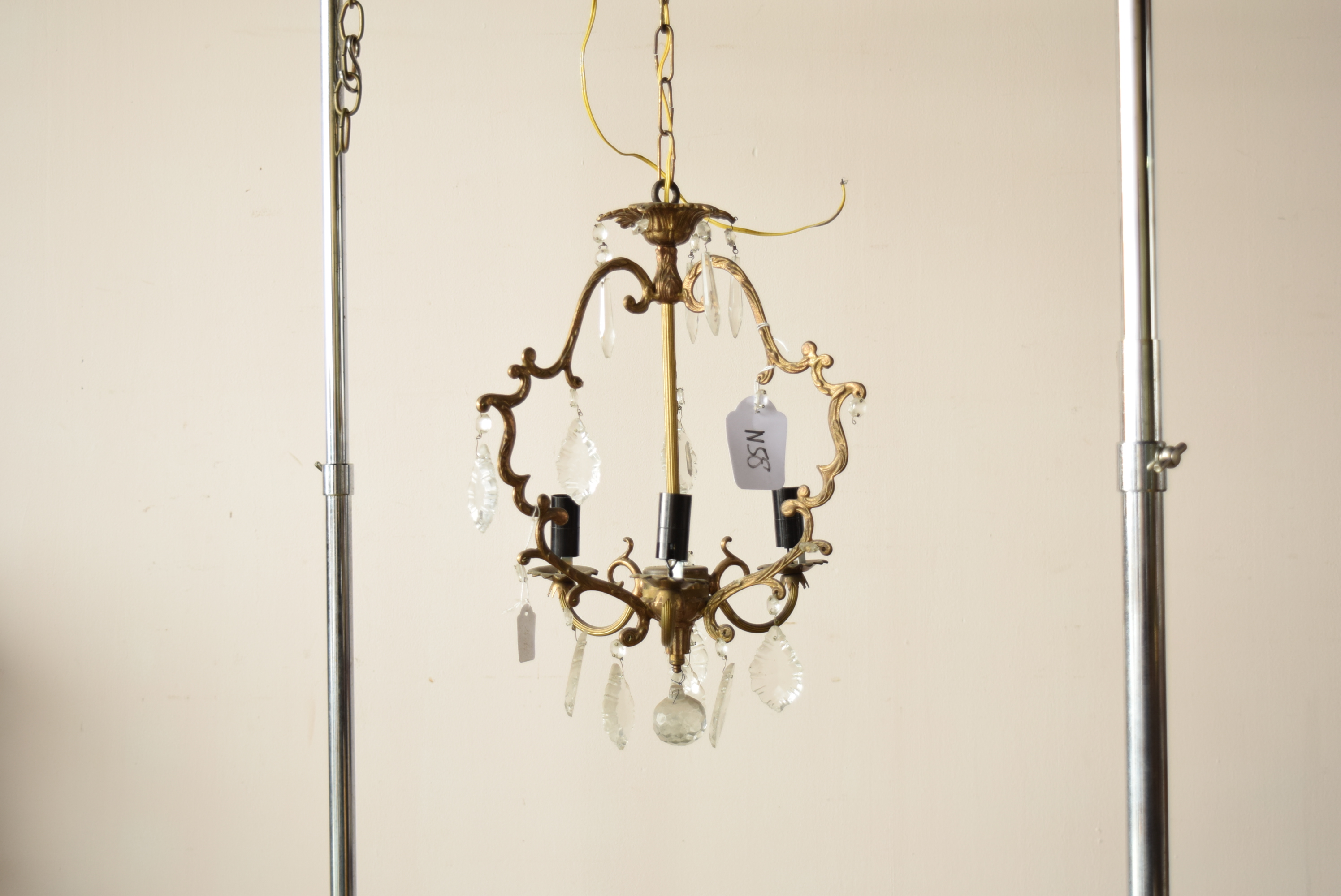 パルテノン アンティーク / 【修復前】華麗なカットガラスと真鍮の