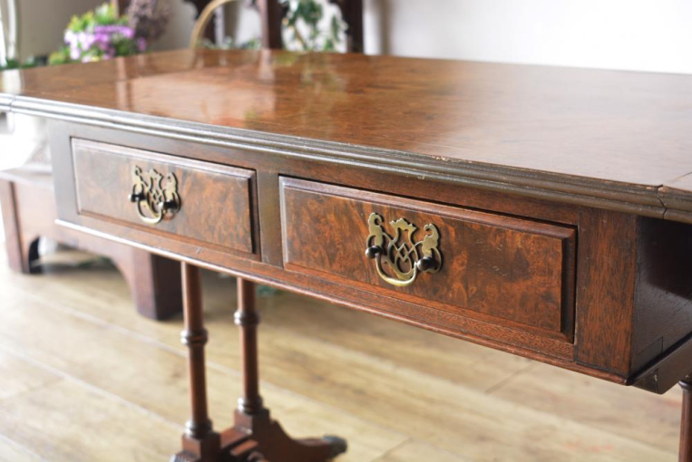 d55　バタフライローテーブル