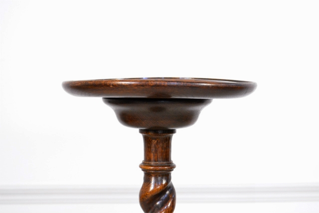 ツイストターンのデザインが目を惹くフラワースタンド【40275】