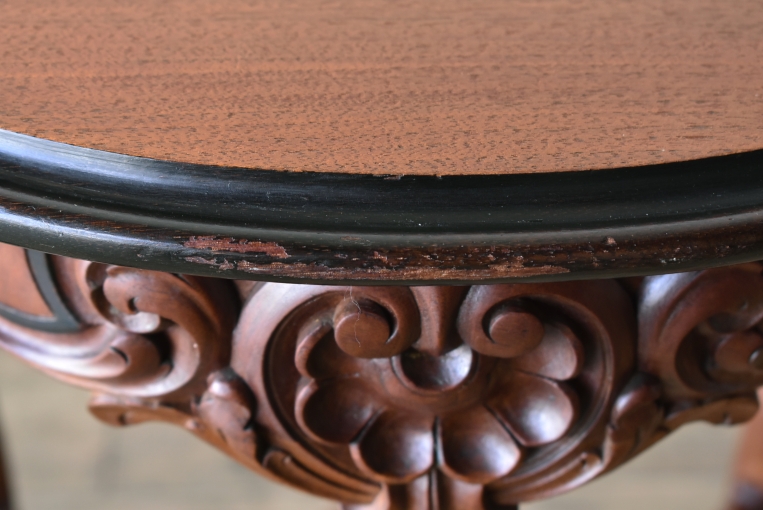 パルテノン アンティーク / 職人技の彫刻装飾が美しいハイクオリティ