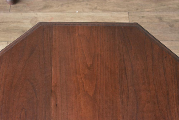 t219 オクタゴンテーブル