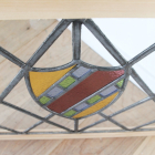 カラフルなガラスが用いられたステンドグラス【7738-D】