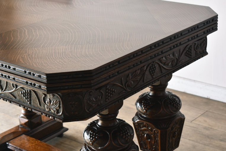 パルテノン アンティーク / 1920年代英国アンティークの風格 重厚な