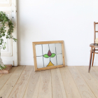 お花のつぼみのようなモチーフデザインのステンドグラス【7220】