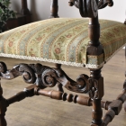 見事な彫刻が美しいキッズアームチェア【c304】