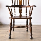 アンティークらしい味わいが魅力のダブルボウバックウィンザーアームチェア【c260-2】