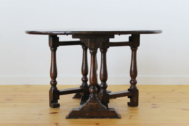 スモール・オケージョナルテーブル　1313