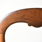 優雅で華やかなデザインが魅力のウォールナットバルーンチェア【c215-5】