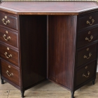 裏側がミラーバック収納になっている珍しいレザートップテーブル【fo237】