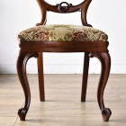 優雅で華やかなデザインが魅力のウォールナットバルーンチェア【c215-6】