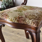 優雅で華やかなデザインが魅力のウォールナットバルーンチェア【c215-5】