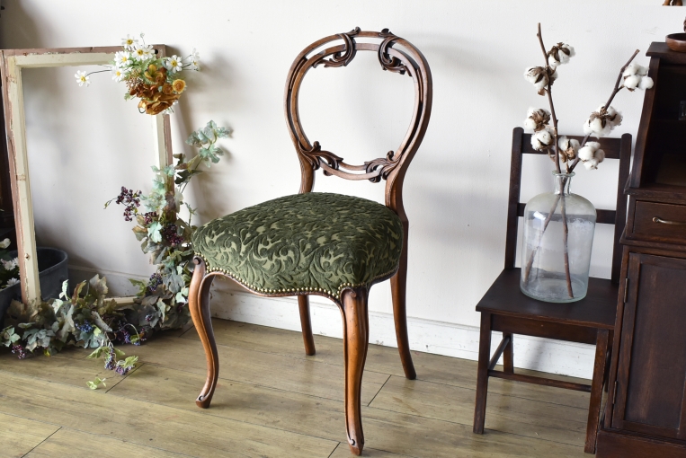 c266-2　バルーンバックチェア