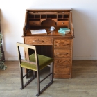 木目が美しいオーク材のスモールロールトップデスク【d83】