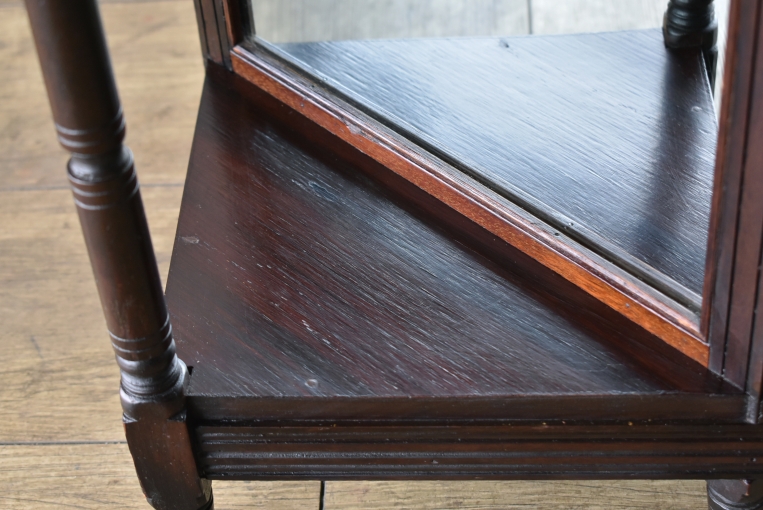 裏側がミラーバック収納になっている珍しいレザートップテーブル【fo237】