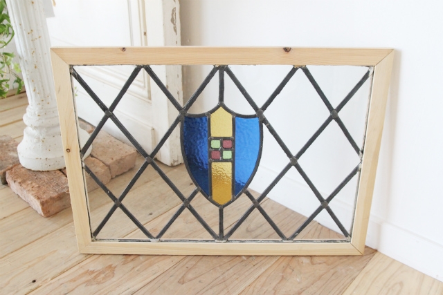 モチーフ以外はクリアガラスで出来たステンドグラス【7731-B】