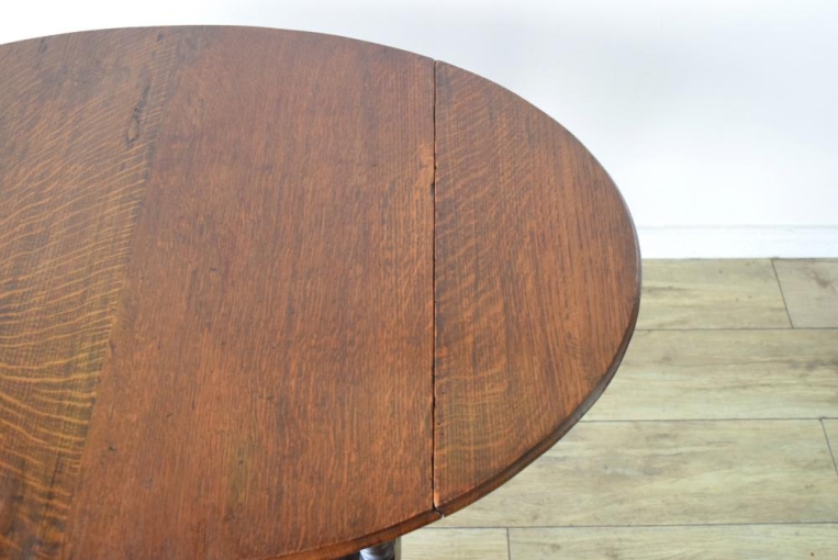 t152　バタフライサイドテーブル　