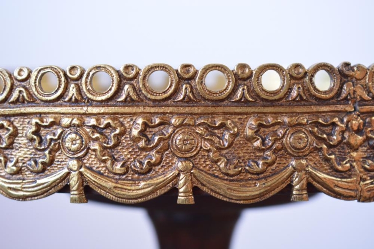 t194　マーブルトップワインテーブル