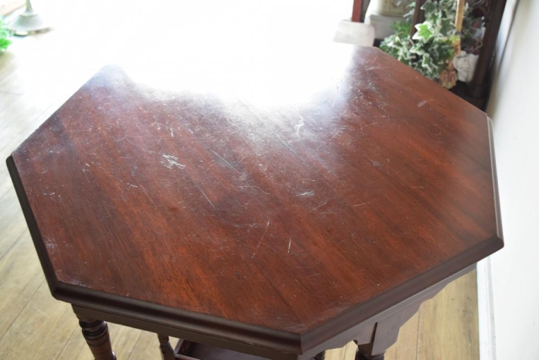 t206　オケージョナルテーブル