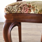 優雅で華やかなデザインが魅力のウォールナットバルーンチェア【c215-5】