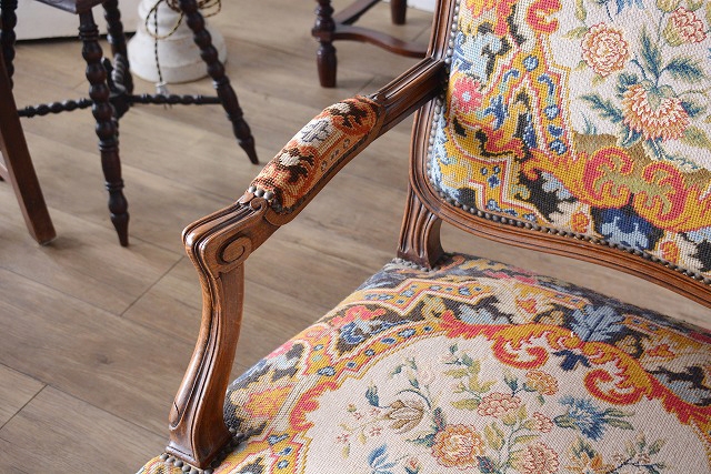 プチポワンアームチェア　c209