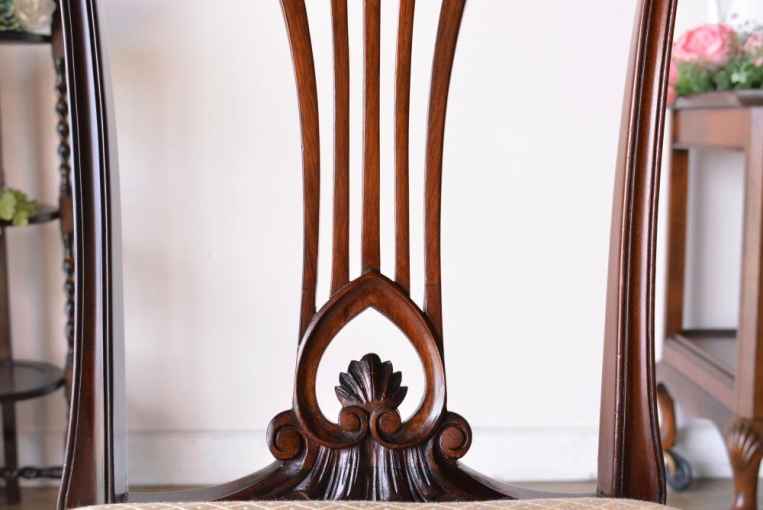 c253-3　クイーンアンチェア