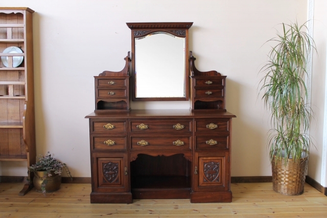 ドレッサー　1555