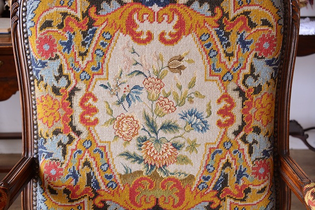 プチポワンアームチェア　c209