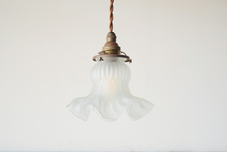 フランスアンティークペンダントランプレアヴィンテージシャンデリア フランス製真鍮シャンデリア｜1910年代渋く魅力的な8灯式