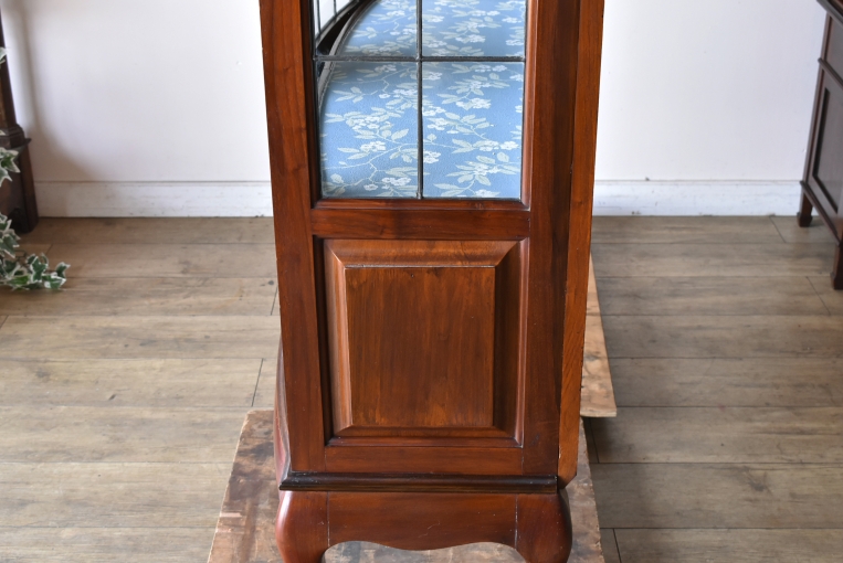 アンティーク　ウォールガラスキャビネット パルテノン アンティーク / アンティークガラスが美しい