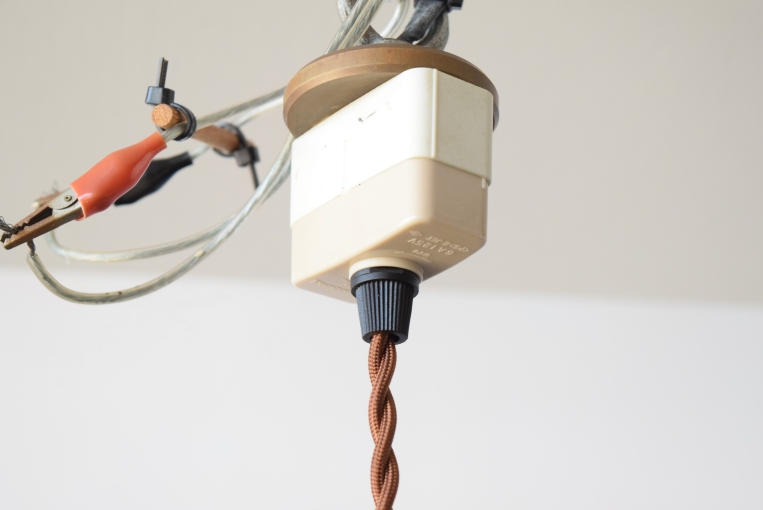 引っ掛けシーリングがセットになっています