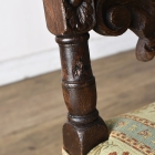 見事な彫刻が美しいキッズアームチェア【c304】