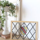 カラフルなガラスが用いられたステンドグラス【7738-D】