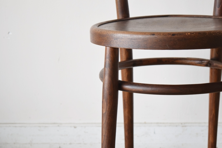 【OUTLET】温もりと味わいを宿すベントウッドチェア【c113】