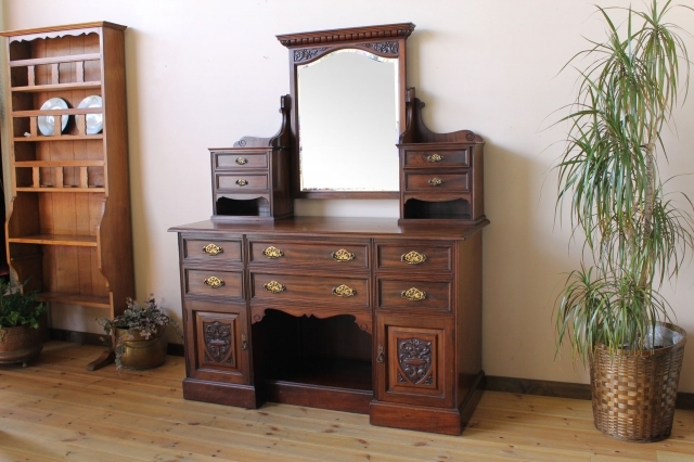 ドレッサー　1555