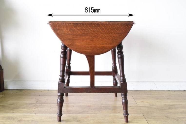 t152　バタフライサイドテーブル　