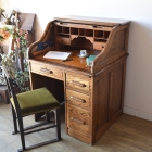 木目が美しいオーク材のスモールロールトップデスク【d83】