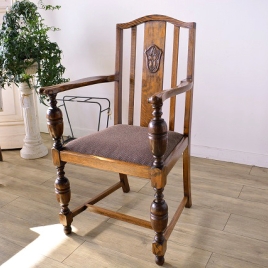 842-1　オークアームチェア