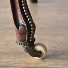 プチポワン生地が素晴らしいウォールナットサロンチェア【c317-2】