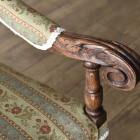 見事な彫刻が美しいキッズアームチェア【c304】