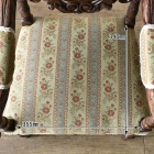 見事な彫刻が美しいキッズアームチェア【c304】