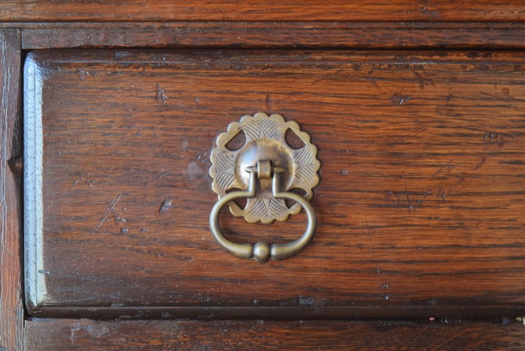 k153　Titchmarsh & Goodwin　カップボード