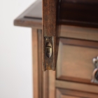 重厚な風格と実用性を兼ね備えたジョージアン様式のラージガラスキャビネット【k41】