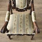 見事な彫刻が美しいキッズアームチェア【c304】