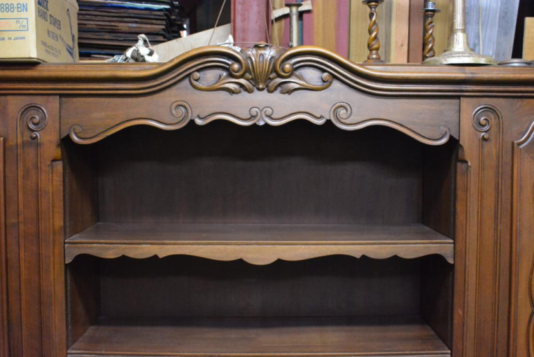 k142　ウォールナットキャビネット