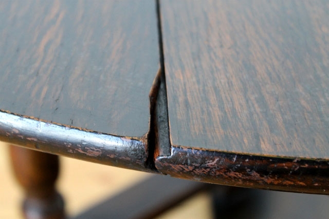 スモール・オケージョナルテーブル　1313