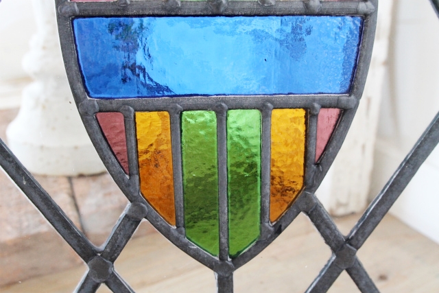 モチーフ以外はクリアガラスで出来たステンドグラス【7731-D】